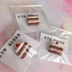 チョコレートショートケーキのブローチ
