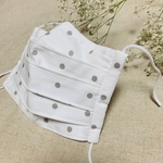 ステッチ入りで形崩れしにくい　プリーツマスク　グレードット柄　　ハンドメイド