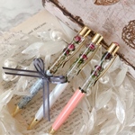 母の日限定品♡世界最小！希少スプレー薔薇のハーバリウムボールペン