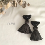 ビーズ刺繍ピアス(スミクロ＆タッセル)