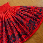 ★７４ｃｍ★ハワイの花々★赤★パウスカート★（商品番号：TS-143）