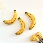 yellow curve＊bananaブローチ