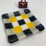 R フュージング ガラス 皿 ＊ モダン市松 黄色角皿 10cm