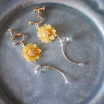 【再販9/12 20:00~】和紙の花“ひまわり” イヤリング／ピアス 和紙×レジンアクセサリー
