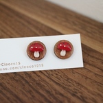 木製ボタンときのこ◉ピアス/イヤリング　　R