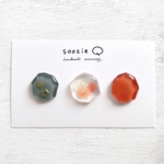 3つのkakeraイヤリング/ピアス（オレンジ）