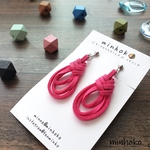送料無料🏣フェイクレザー　EARRINGS 訳あり