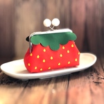 3月下旬発送予定🍓いちごの親子がま口コンパクト財布　