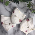 ～ローズ柄刺繍レースの立体マスク～　薔薇バラ　ホワイト　大人女性用