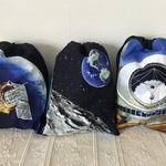 宇宙な巾着3種〈人工衛星ナブスター・赤外線望遠鏡・月と地球〉