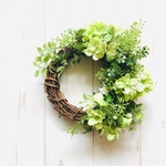 玄関.お部屋のインテリア♪グリーン紫陽花の三日月ミニリース15cm