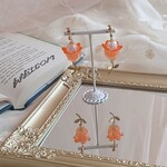 🔔30%off【月明かりに咲く花（だいだいいろ）】ピアス/イヤリング