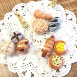 フェイクスイーツ*袋入り・パン・カニカンチャーム*フェイクフード