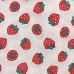 50*110【ニット】大粒イチゴ絵