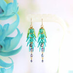ヒスイカズラひと房ピアス/p1195