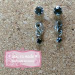 №９バックチャームピアス