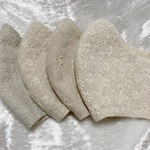【A, B, C, Dのうちいずれか1枚】4枚ガーゼのマスク_表コットン刺繍生地_ベージュ系