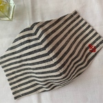 立体マスク　イカリ刺繍