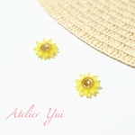 ひまわりのお花のイヤリング/ピアス(スワロフスキー付)