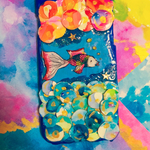 泳ぐお魚iPhoneケース