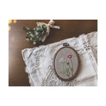 手刺繍＊インテリアフレーム/花刺繍/花/ギフト/プレゼント/母の日/インテリア雑貨/刺繍雑貨/