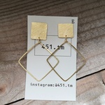 真鍮イヤリング　brass　ブラス　ワイヤー　シンプル　スクエア　大ぶり　ゆらゆら　揺れる　軽い　プレゼント　ラッピング　ゴールド　ゆれるsquare　