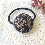 359☆ミナペルホネン☆くるみボタンのヘアゴム☆ハンドメイド☆celebrate