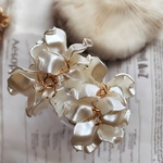 2pcs)0616)花びらチャーム#5e