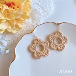 【再販】ラタン風フラワーピアス イヤリング /サージカルステンレスnonoacs シンプル 花