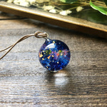 宙ペンダント「宇宙」プリオシン海岸