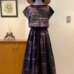 着物リメイク　黒とマゼンダピンクのアンティーク銘仙＊セットアップ　＊スカート裏地付き＊ハンドメイド＊１点もの