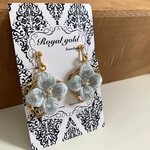 刺繍のお花のイヤリング