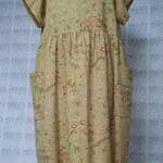 値下げ（3900→1900）スタンドカラー着物リメイク　Ｗギャザーワンピース(辛子×柄)