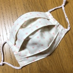 ピンク水玉柄プリーツマスク(男女兼用)