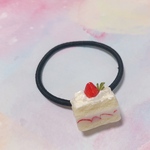 スクエアショートケーキのヘアゴム
