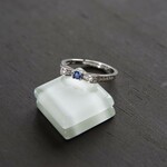 ブルーサファイア　リボンＣＺラインリング　SILVER925