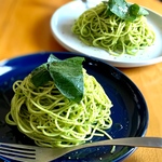 【小松菜のパスタソース】給食中止で行き場を失ってしまった江戸川区の小松菜で和えるだけの簡単パスタソースを作りました。