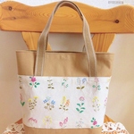 ＊送料無料＊スモールフラワー刺繍のコンビトート