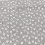 ミニミニフラワーコットン刺繍レース生地　生成り