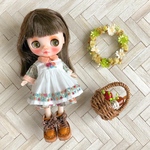 プチブライスサイズ　お花畑のエプロンスカート＆ワンピース（アプリコット）