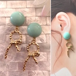 爽やかグリーン×ゴールド ピアス/イヤリング