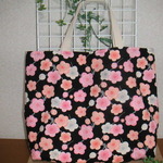 大きめトートバッグ＊和布＊裏光沢布桃色＊紅梅白梅　b45