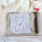 アンティークwhite手刺繍レース*リネン*ポーチ*本革*パスポートサイズ