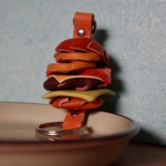 革のハンバーガーキーホルダー　マンリーバーガー