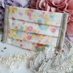 送料込み　ハンドメイド　子供プリーツマスク　🐇うさぎとお花畑花🌼