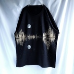 rukuruto   . .   さま　手描き　投影の月
Tシャツ　men's