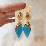 大ぶりブルーピアス