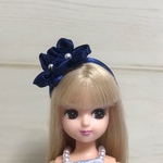 リカちゃんカチューシャ　小花　紺色