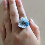 お花の指輪(つまみ細工*ちりめん*かんざし*和装*着物*浴衣*七五三*卒業式*成人式)