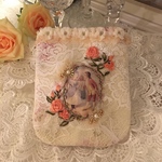 オレンジの薔薇のリボン刺繍ポーチ
